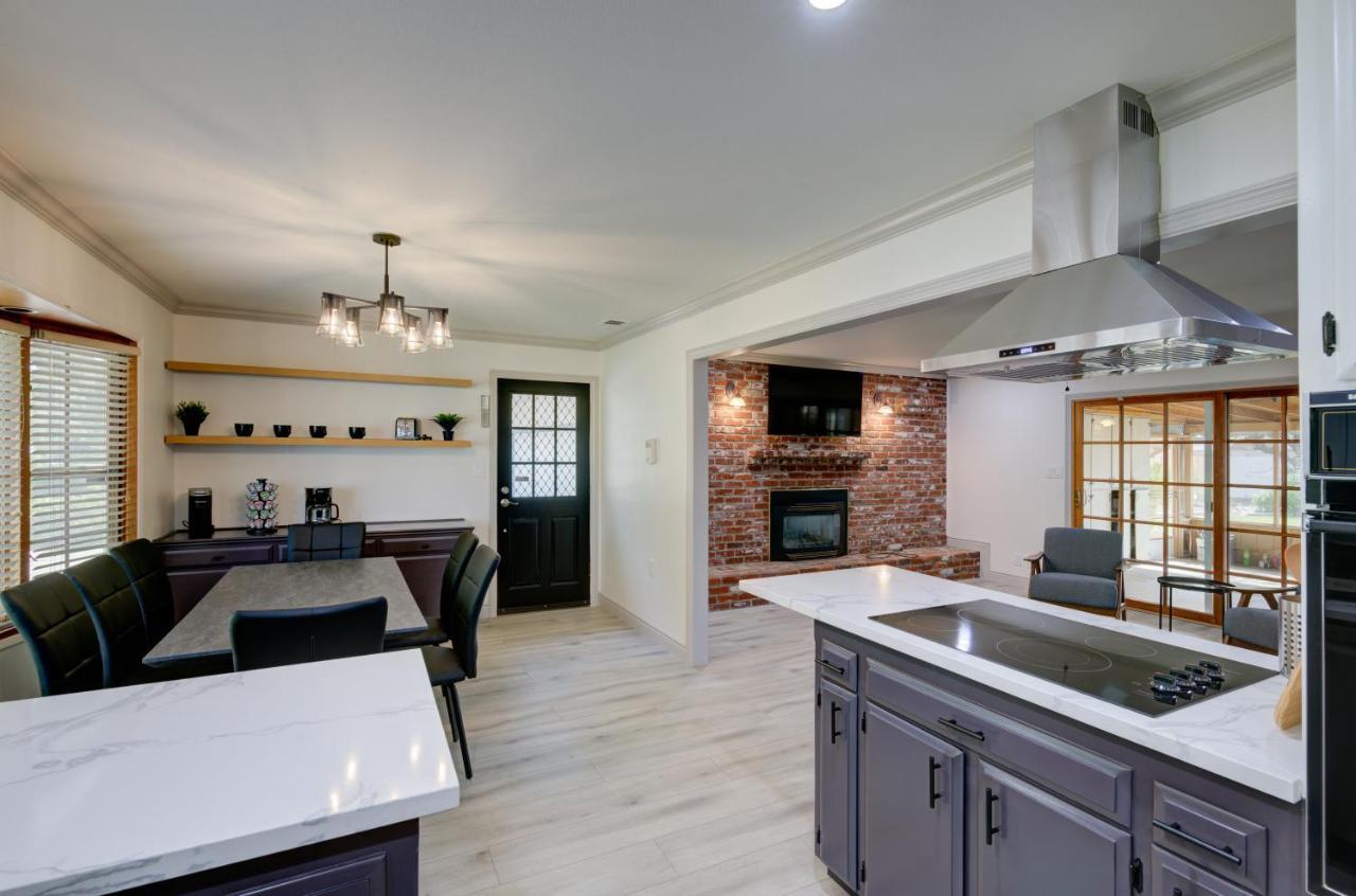 Updated Spacious Home Fresno Exteriör bild